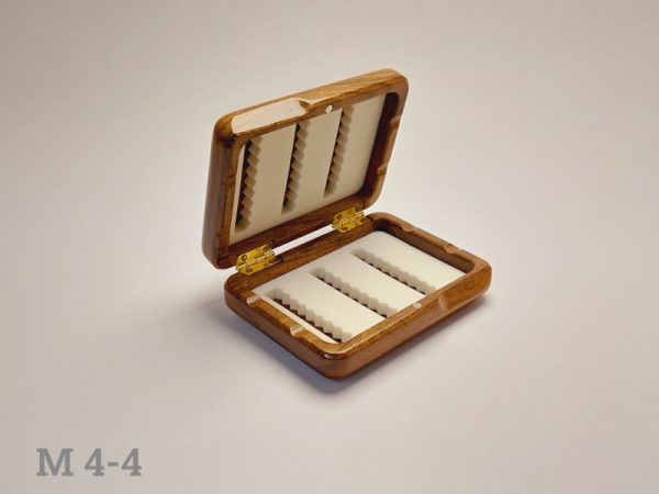 Fliegenboxen M4